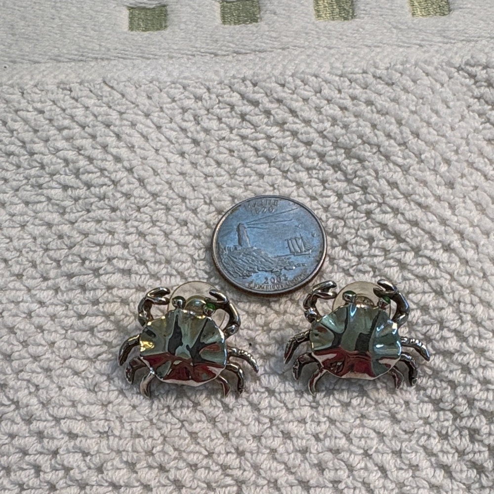 VTG Solid 925 Silver Crab Earrings with Green Enamel Eyes